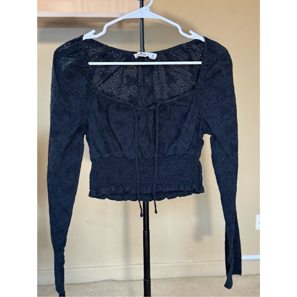 Hollister Black Eyelet Smocked Crop Top Long Sleeve Peasant Blouse Size S